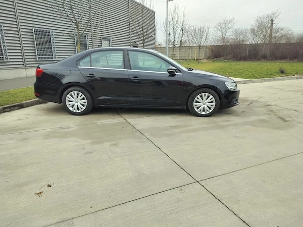 VOLKSWAGEN Jetta 2012 — imagine 2