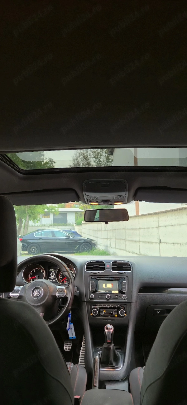 VOLKSWAGEN Golf 2011 — imagine 4