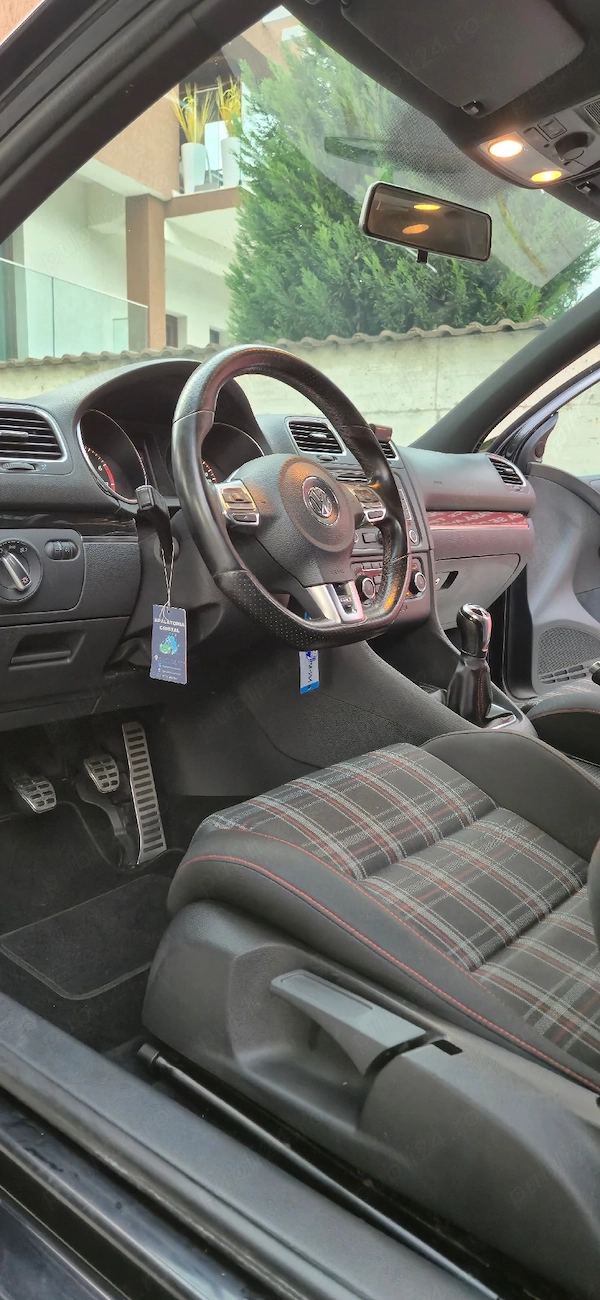 VOLKSWAGEN Golf 2011 — imagine 5