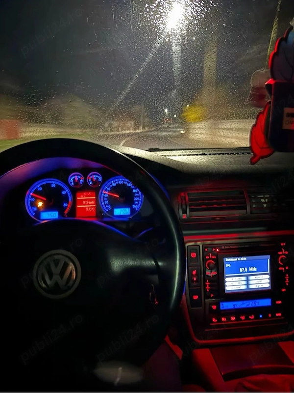 VOLKSWAGEN Passat 2004 — imagine 2
