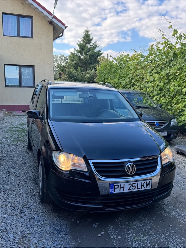 VOLKSWAGEN Touran 2008