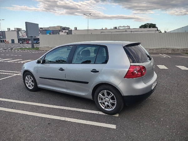 VOLKSWAGEN Golf 2005 — imagine 5