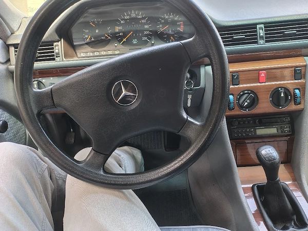 MERCEDES-BENZ E-Class 1991 — imagine 8