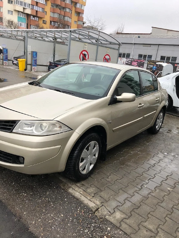 RENAULT Megane
