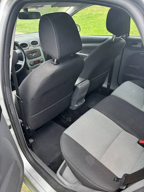 FORD Focus 2010 — imagine 6