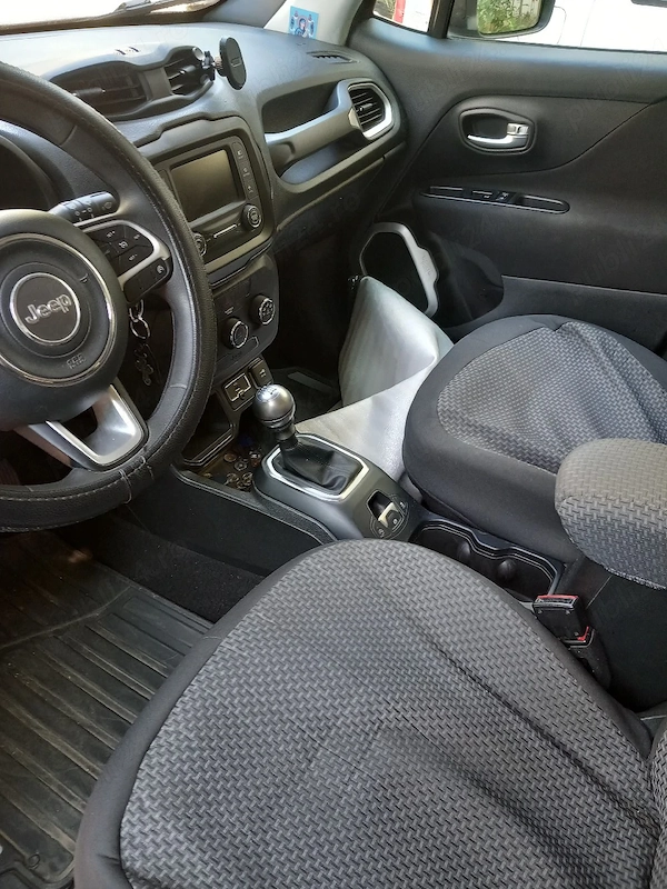 JEEP Renegade 2020 — imagine 2