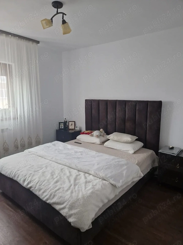 4 cem dec 2 bai 2 balcoane centrala proprie etaj intermediar zona Baba Dochia — fotografia 1