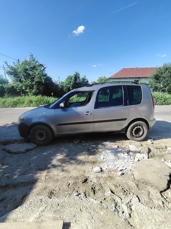SKODA Roomster 2010 — imagine 4