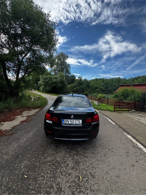 BMW 5 Series 2011 — imagine 5