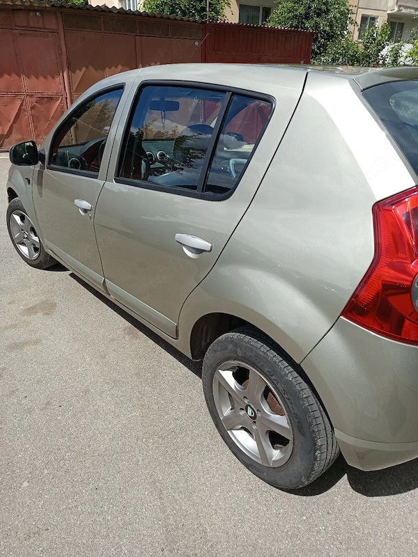 DACIA Sandero 2008