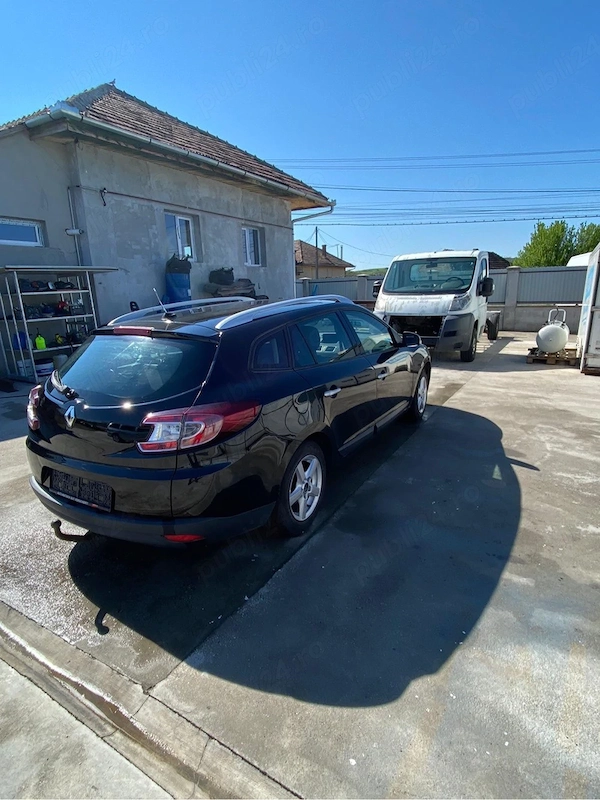 RENAULT Megane 2011 — imagine 4