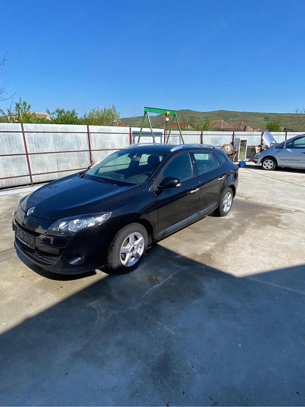 RENAULT Megane