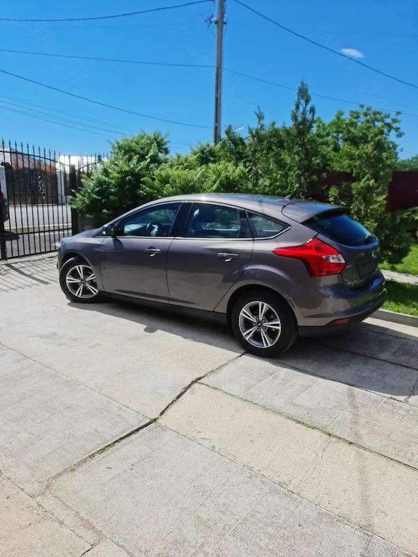FORD Focus 2014 — imagine 3