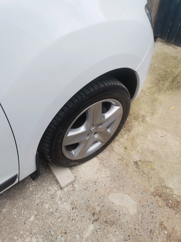 DACIA Logan 2016 — imagine 5