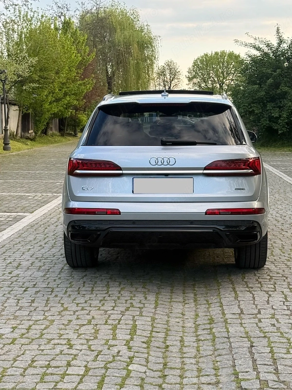 AUDI Q7 2021 — imagine 9