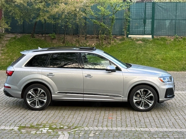 AUDI Q7 2021 — imagine 3