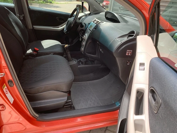 TOYOTA Yaris 2007 — imagine 7