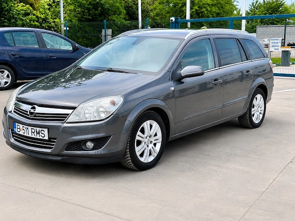 OPEL Astra 2010 — imagine 3