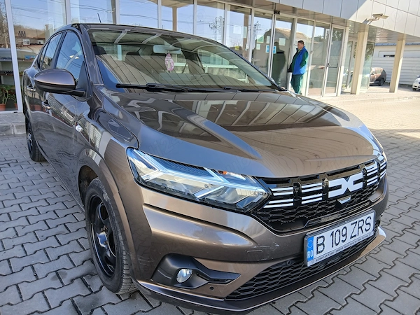 DACIA Logan 2023 — imagine 2