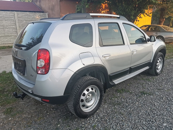 DACIA Duster 2010 — imagine 3