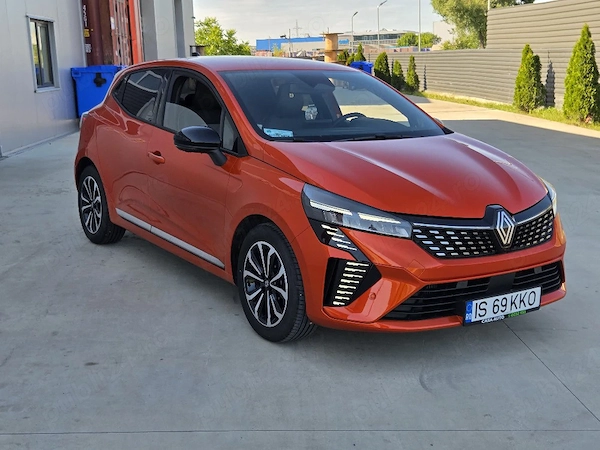 RENAULT Clio 2025