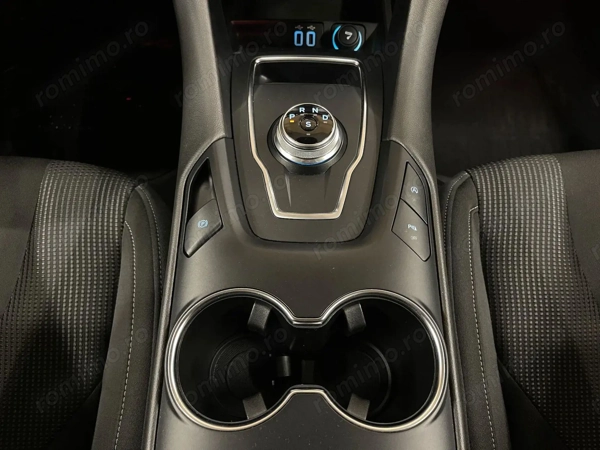 FORD Mondeo 2021 — imagine 20