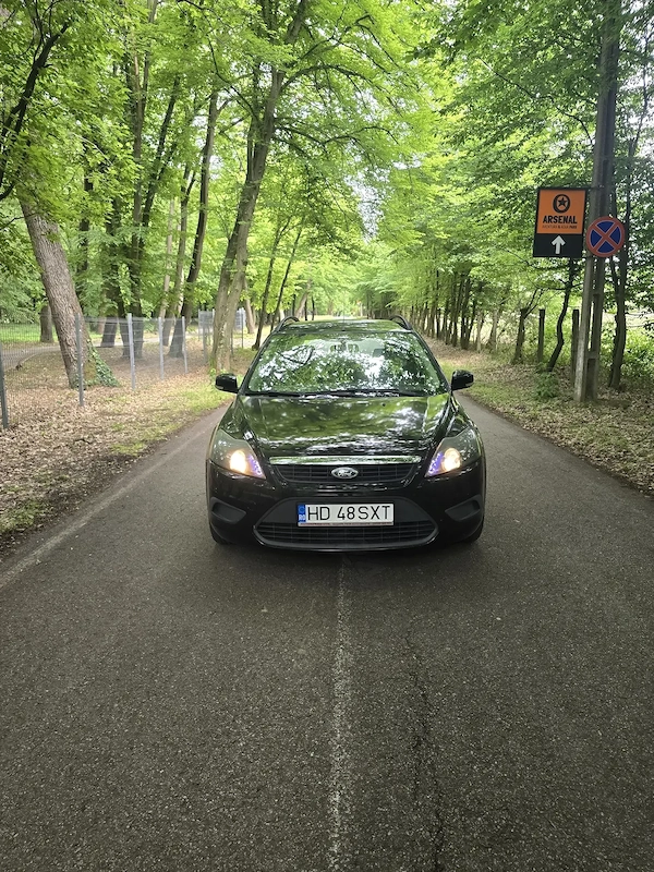 FORD Focus 2010 — imagine 3