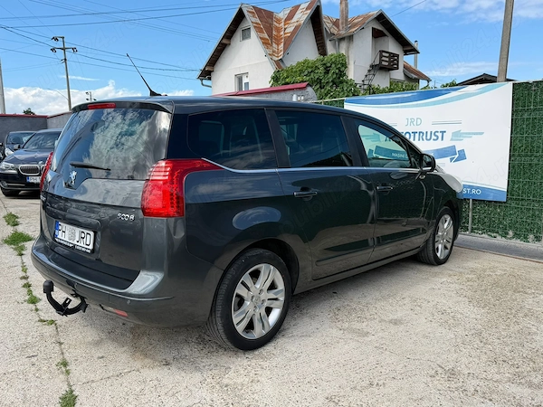 PEUGEOT 5008 2010 — imagine 4