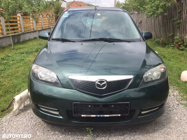 MAZDA 2