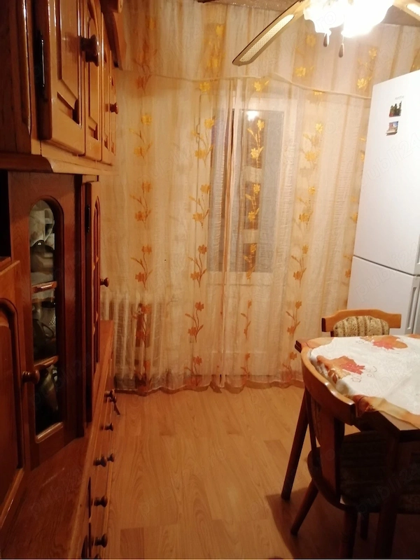 Apartament 2 camere decomandat, Crihala, mobilat, direct proprietar — fotografia 3