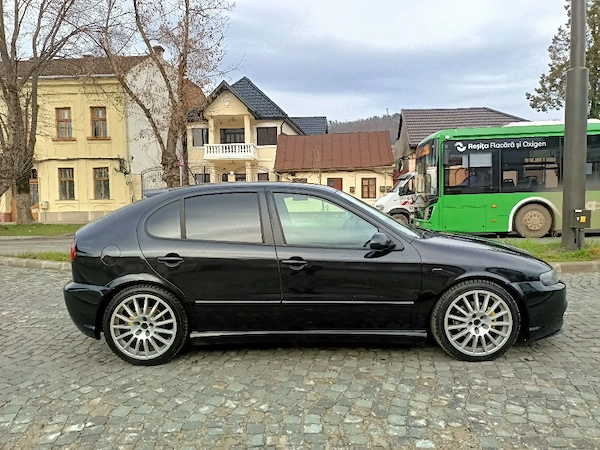 SEAT Leon 2005 — imagine 2