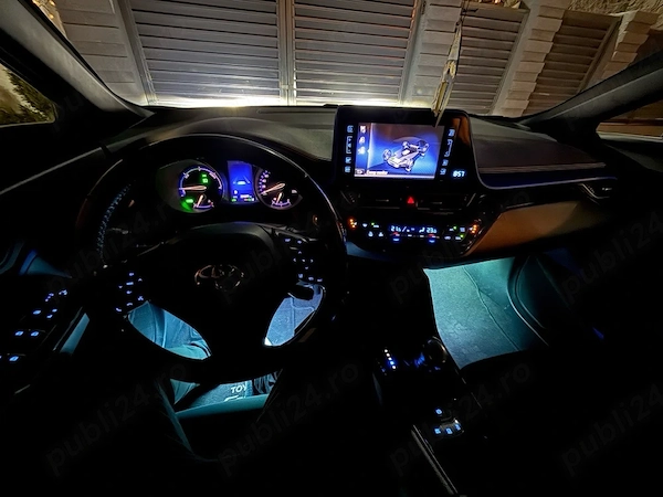 TOYOTA C-HR 2017 — imagine 5