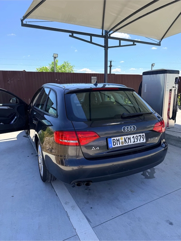 AUDI A4 2010 — imagine 2