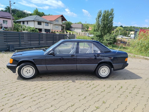 MERCEDES-BENZ 190 1990