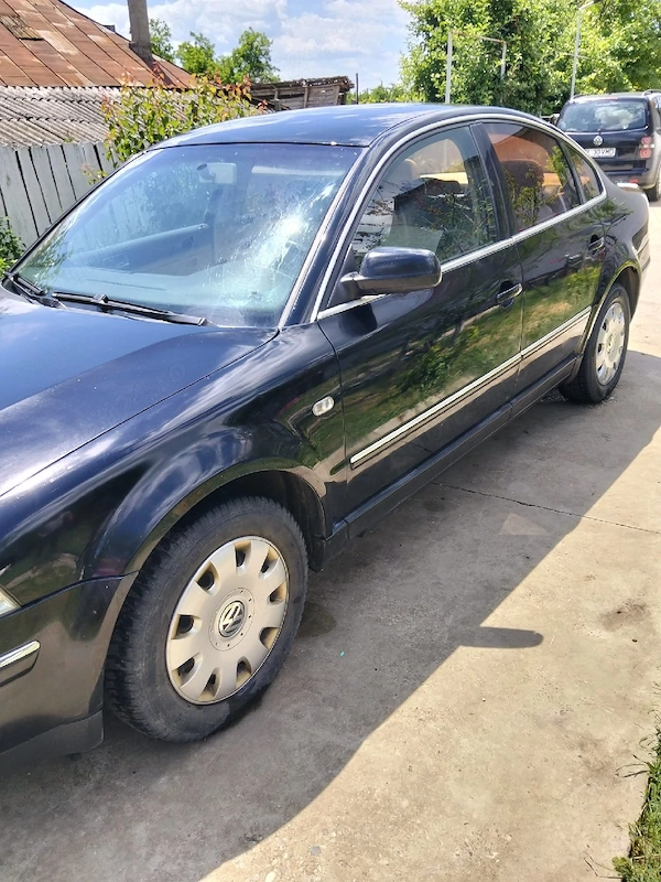 VOLKSWAGEN Passat 2003 — imagine 4