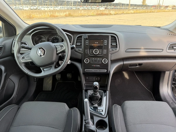 RENAULT Megane 2019 — imagine 4