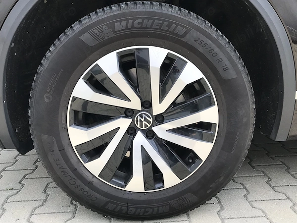 VOLKSWAGEN Touareg 2022 — imagine 20