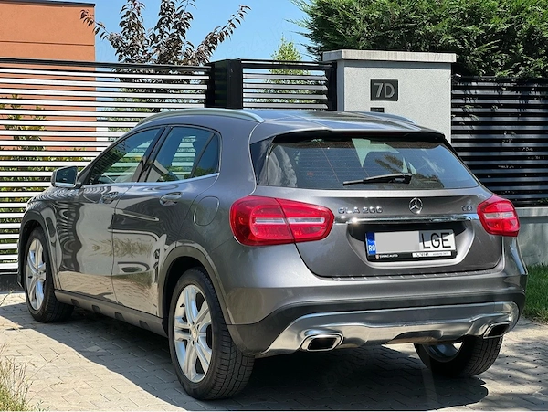 MERCEDES-BENZ GLA 2015 — imagine 4
