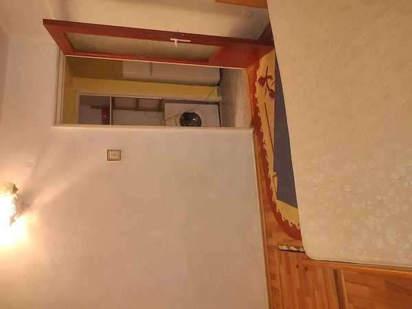 Persoană fizică vând apartament 2camere,parter — fotografia 3
