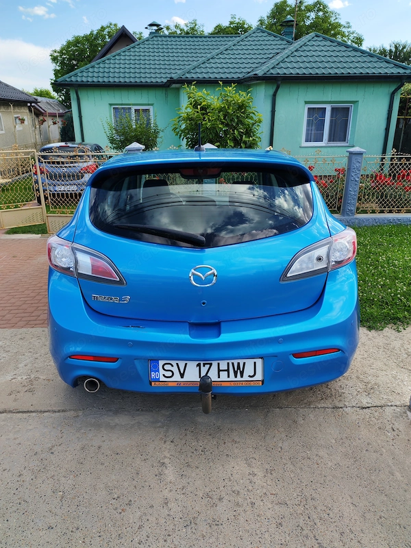 MAZDA 3 2010 — imagine 2