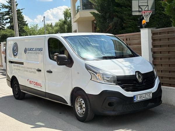 RENAULT Trafic 2018 — imagine 3