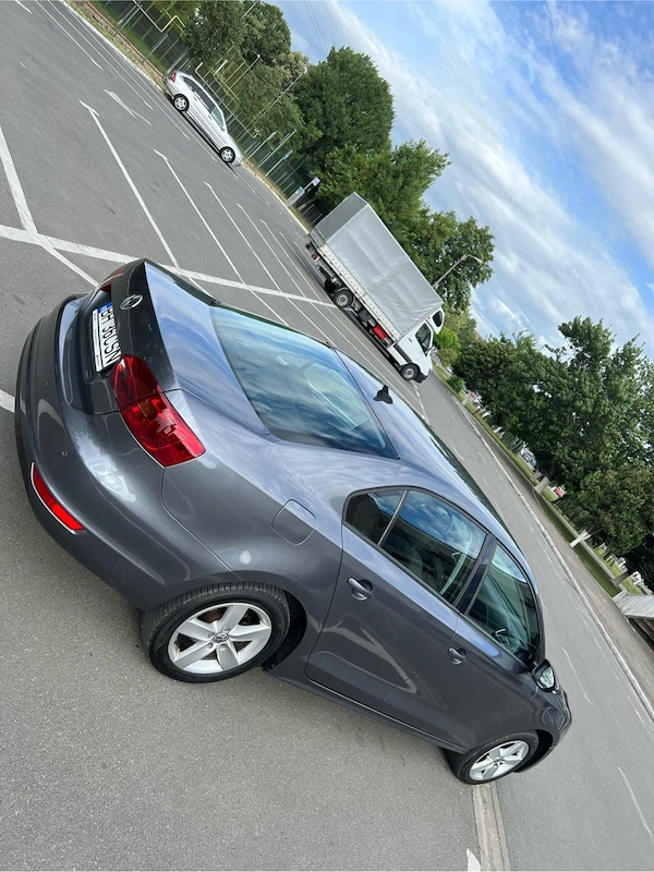 VOLKSWAGEN Jetta 2013 — imagine 2