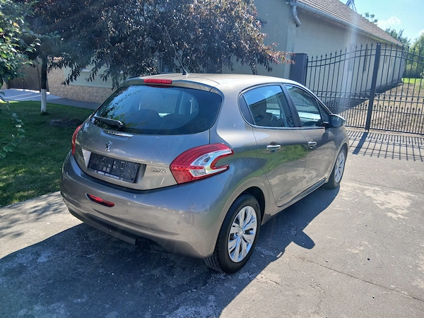 PEUGEOT 208 2013 — imagine 5