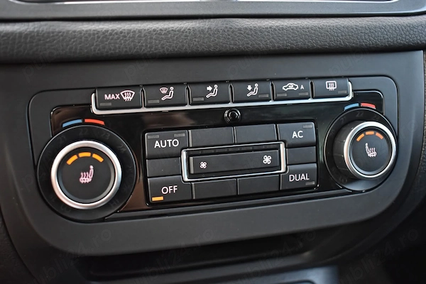 VOLKSWAGEN Tiguan 2012 — imagine 7