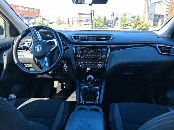 NISSAN Qashqai 2021 — imagine 4
