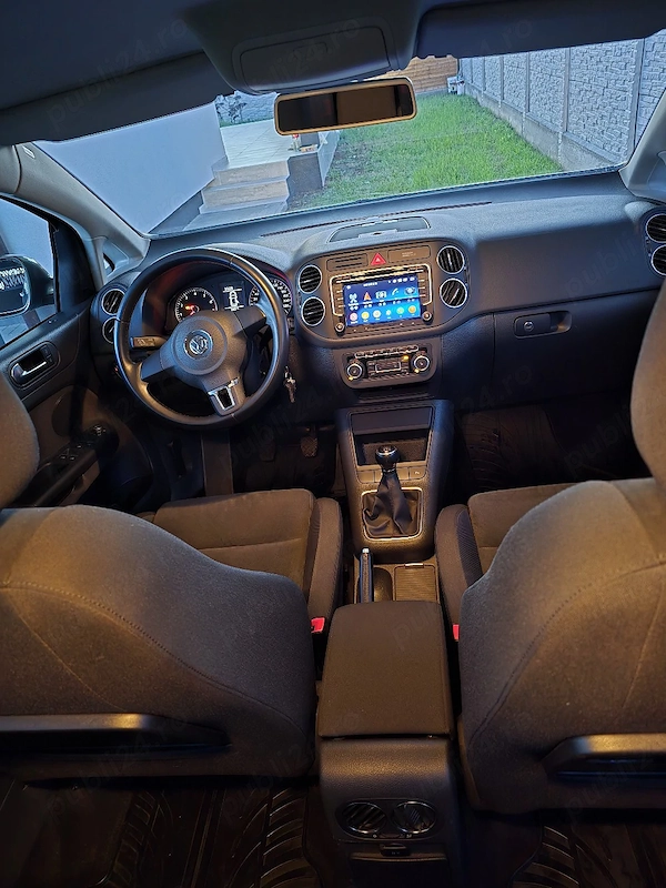 VOLKSWAGEN Golf 2010