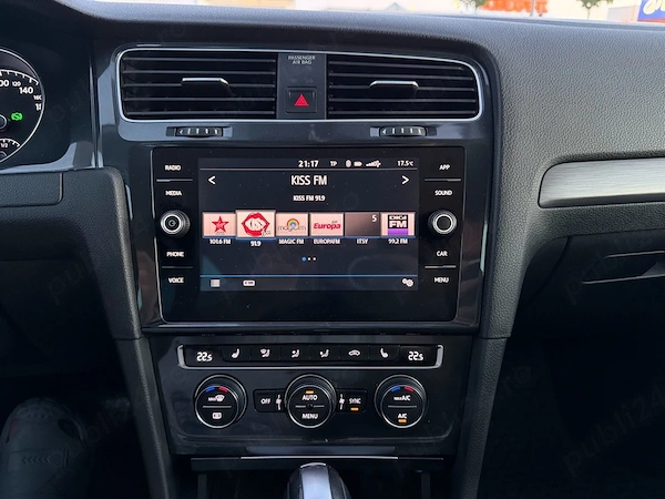VOLKSWAGEN Golf 2020 — imagine 7