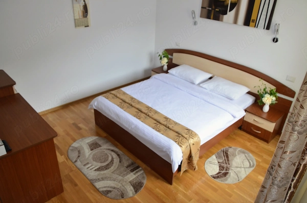 Garsoniere Camere premium de închiriat în Sinaia - Platou Izvor - Utilități incluse, termen lung — fotografia 1