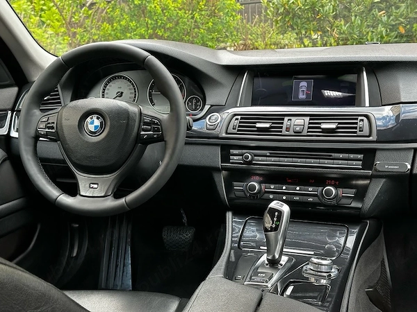 BMW 5 Series 2011 — imagine 4