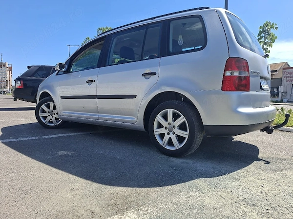 VOLKSWAGEN Touran 2005 — imagine 3
